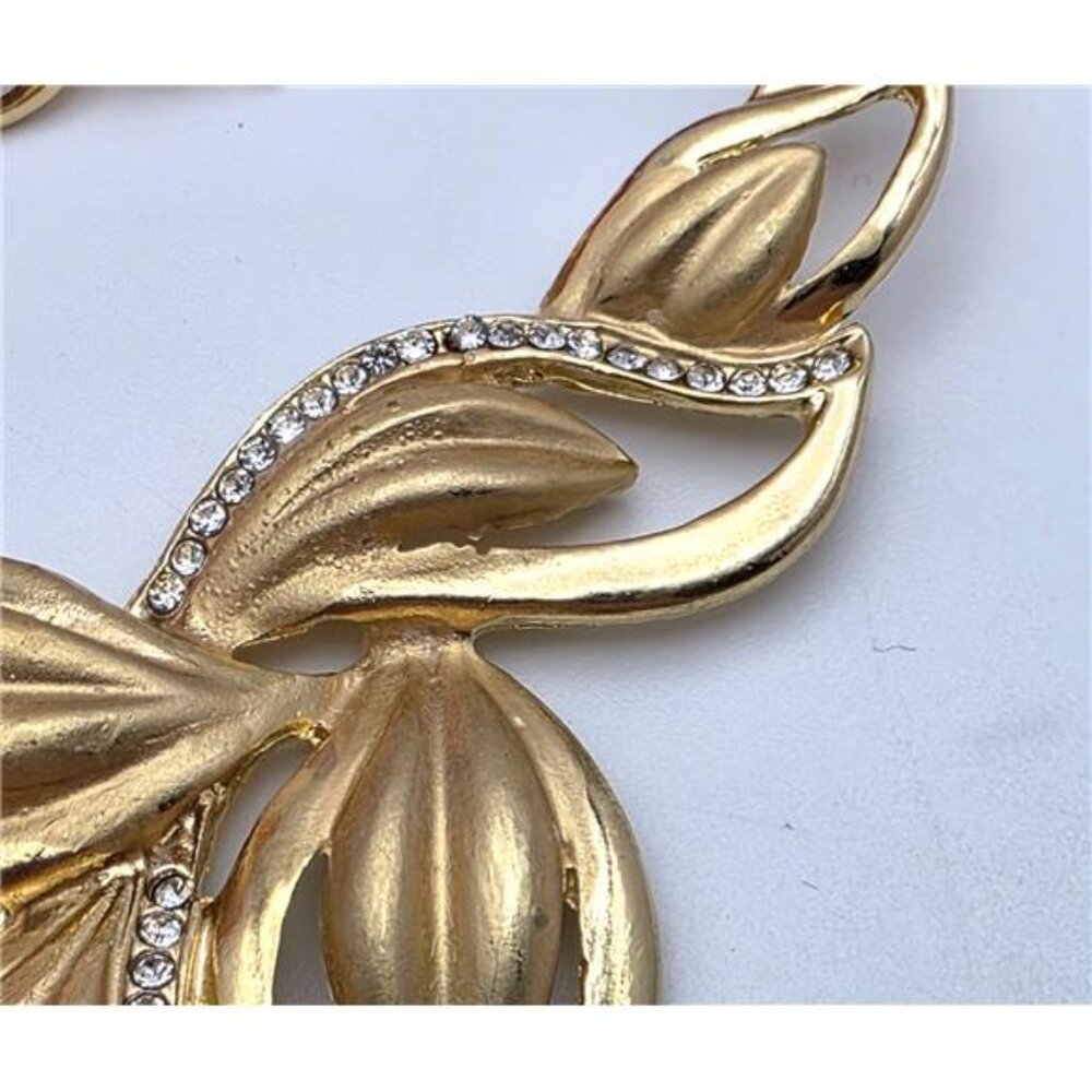 Matte Gold Tone Crystal Floral Bib Necklace Bangle Earrings Ring Set - Picture 5 of 10